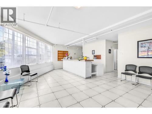 1872 Kingsway, Vancouver, BC 