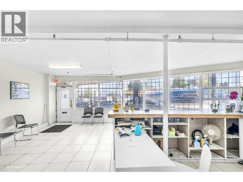 1872 Kingsway, Vancouver, BC 