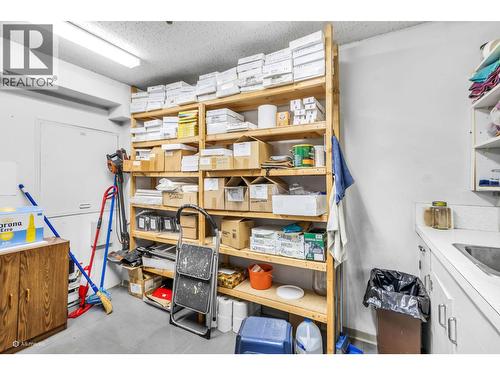 1872 Kingsway, Vancouver, BC 