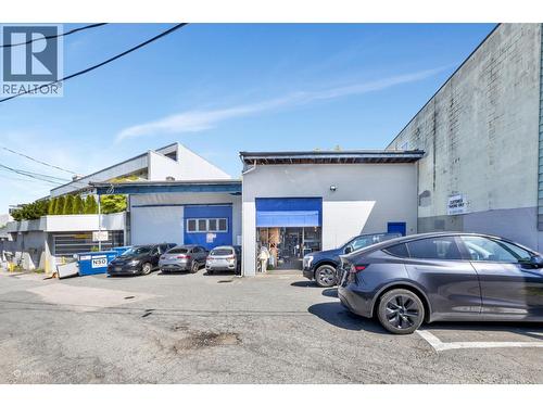 1872 Kingsway, Vancouver, BC 
