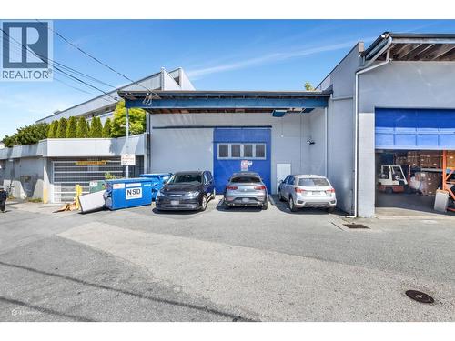 1872 Kingsway, Vancouver, BC 