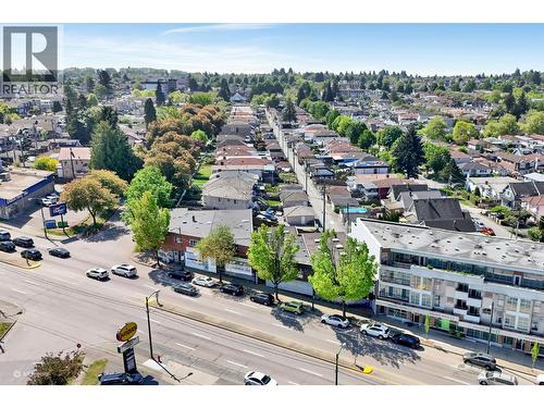 1872 Kingsway, Vancouver, BC 
