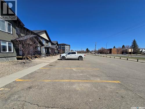 5 815 5Th Street Ne, Weyburn, SK 
