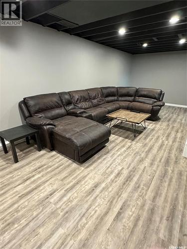 8368 Howard Avenue, Gull Lake, SK - Indoor