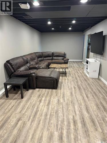 8368 Howard Avenue, Gull Lake, SK - Indoor