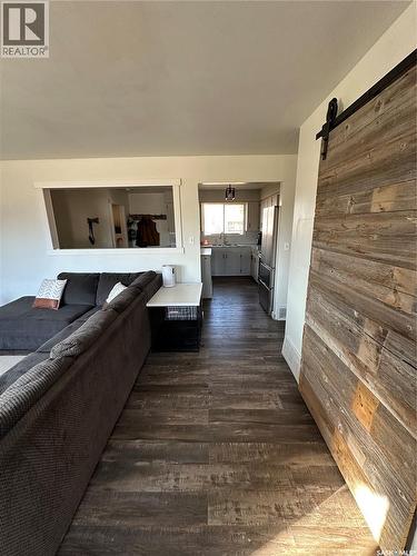 8368 Howard Avenue, Gull Lake, SK - Indoor