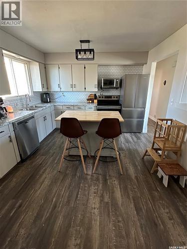 8368 Howard Avenue, Gull Lake, SK - Indoor Photo Showing Other Room