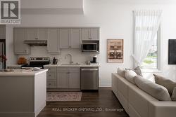 Secondary kitchen (ground level) - 