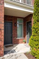 Live/work separate entrance (or in-law suite) - 