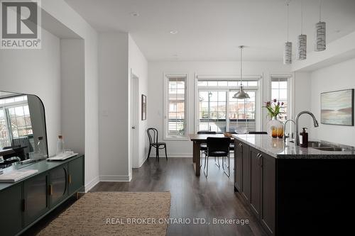 2 Mcdevitt Lane, Caledon, ON - Indoor Photo Showing Kitchen With Double Sink With Upgraded Kitchen