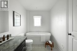 Primary 4 piece ensuite - 