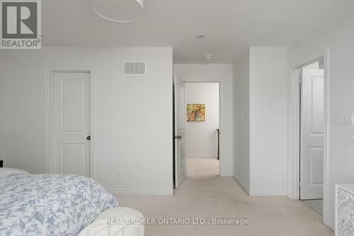 2 Mcdevitt Lane, Caledon, ON - Indoor Photo Showing Bedroom
