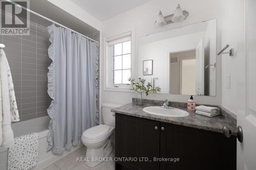 2nd floor bathroom - 2 Mcdevitt Lane, Caledon, ON - Indoor Photo Showing Bathroom