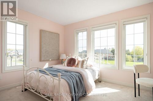 2 Mcdevitt Lane, Caledon, ON - Indoor Photo Showing Bedroom