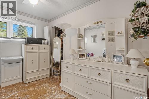 2425 Edgar Street, Regina, SK - Indoor