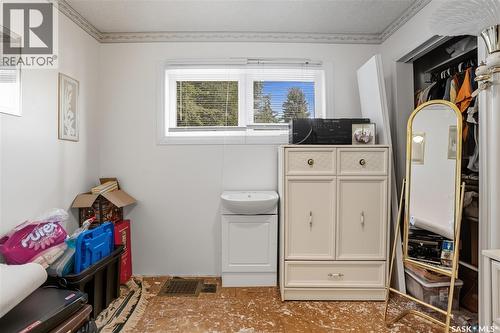 2425 Edgar Street, Regina, SK - Indoor