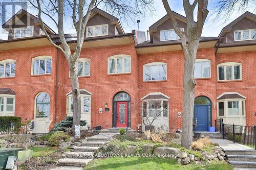 45 TRADEWIND DRIVE  Oakville, ON L6L 6K9