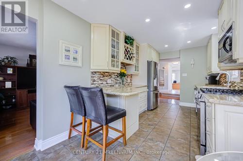 7220 Danton Promenade, Mississauga, ON - Indoor
