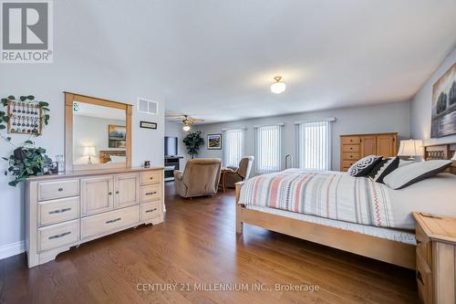 7220 Danton Promenade, Mississauga, ON - Indoor Photo Showing Bedroom