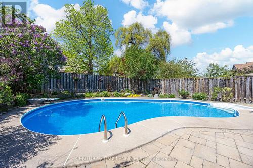7220 Danton Promenade, Mississauga, ON - Outdoor With In Ground Pool With Backyard
