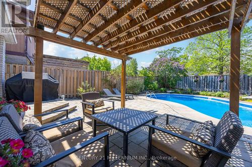 7220 Danton Promenade, Mississauga, ON - Outdoor With In Ground Pool With Deck Patio Veranda
