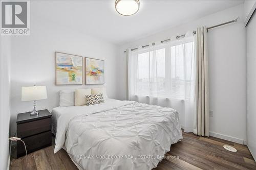116 - 600 Alex Gardner Circle, Aurora, ON - Indoor Photo Showing Bedroom