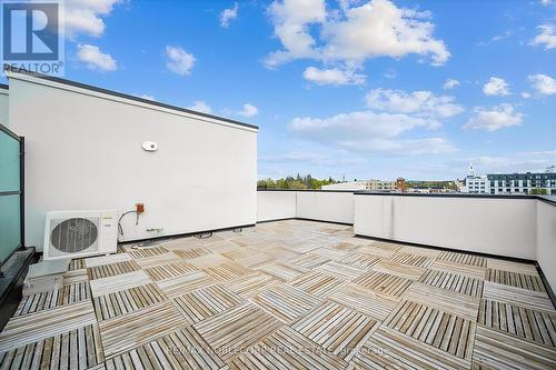 116 - 600 Alex Gardner Circle, Aurora, ON - Outdoor