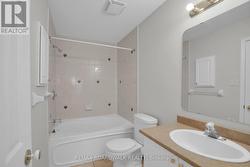 Main bathroom - 