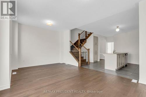 34 Queenpost Drive E, Brampton, ON - Indoor Photo Showing Other Room
