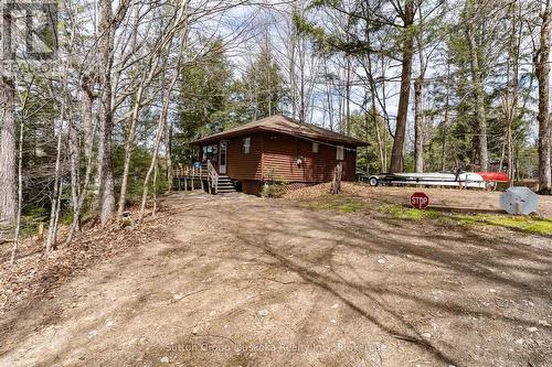 1131 - A WEST CAMP LAKE ROAD  Lake Of Bays (Finlayson), ON P0A 1H0