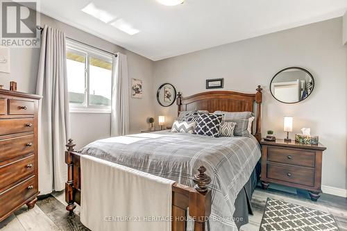 2 David Drive, St. Thomas, ON - Indoor Photo Showing Bedroom