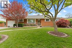2360 LEONARD ROAD Windsor, ON N8W 4L7