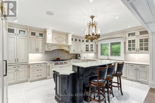 883 Parkland Avenue, Mississauga, ON - Indoor Photo Showing Kitchen With Upgraded Kitchen