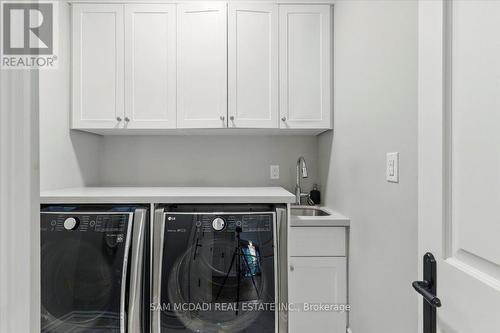 883 Parkland Avenue, Mississauga, ON - Indoor Photo Showing Laundry Room