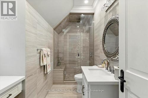883 Parkland Avenue, Mississauga, ON - Indoor Photo Showing Bathroom