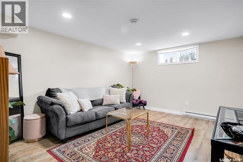 1601 Cumberland Avenue S, Saskatoon, SK - Indoor