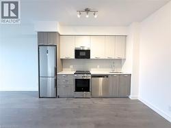 75 JAMES Street S Unit# 824 Hamilton, ON L8P 2Y9
