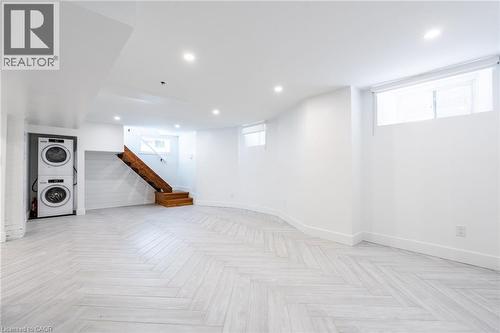 137 Sherman Avenue S, Hamilton, ON - Indoor Photo Showing Other Room