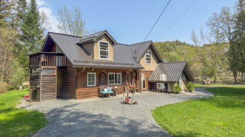 66 Ch. Tervette  Grenville-Sur-La-Rouge, QC J0V 1B0