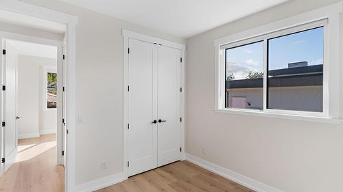 2140 Montenegro Drive, Kelowna, BC - Indoor Photo Showing Other Room