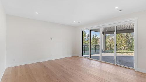 2140 Montenegro Drive, Kelowna, BC - Indoor Photo Showing Other Room