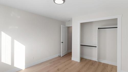 2140 Montenegro Drive, Kelowna, BC - Indoor Photo Showing Other Room