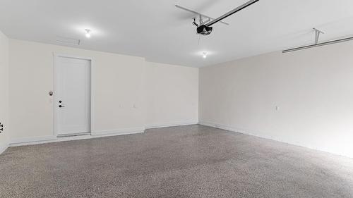 2140 Montenegro Drive, Kelowna, BC - Indoor Photo Showing Other Room