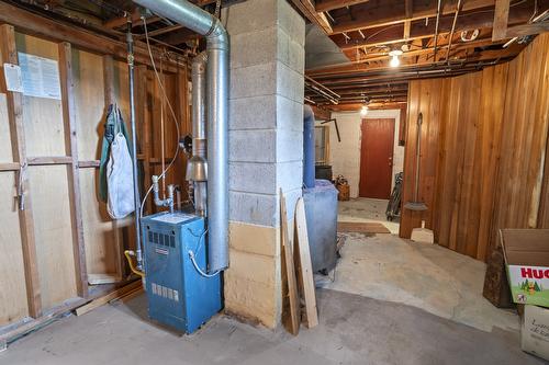 215 33Rd Avenue, Erickson, BC - Indoor Photo Showing Basement