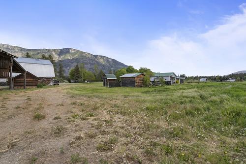 1027 Huscroft Road, Lister, BC - Outdoor