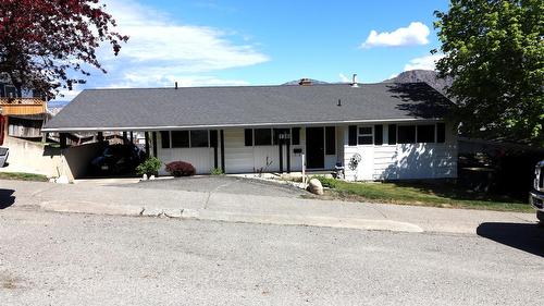 136 Greenstone Drive  Kamloops, BC V2C 1N5