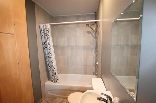 4 Pce Bathroom - 313 Patrick Avenue, The Pas, MB - Indoor Photo Showing Bathroom