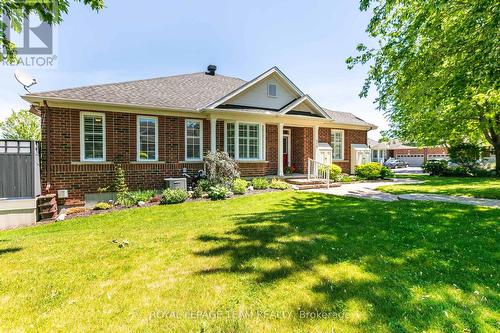 259 Cairnsmore Circle, Ottawa, ON 