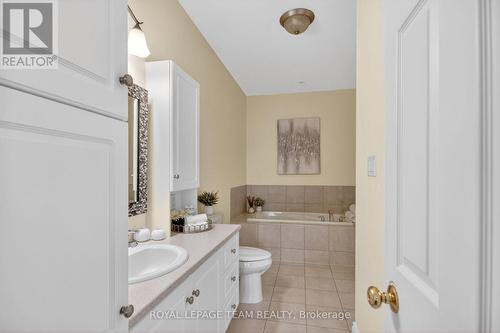 259 Cairnsmore Circle, Ottawa, ON 