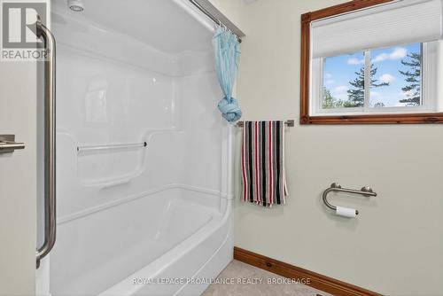 59 West Shore Lane, Frontenac (Frontenac South), ON - Indoor Photo Showing Bedroom